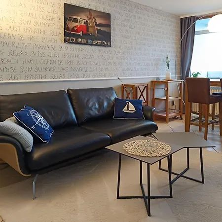 - Haus E, App 0e1308 * הייליגנהאפן